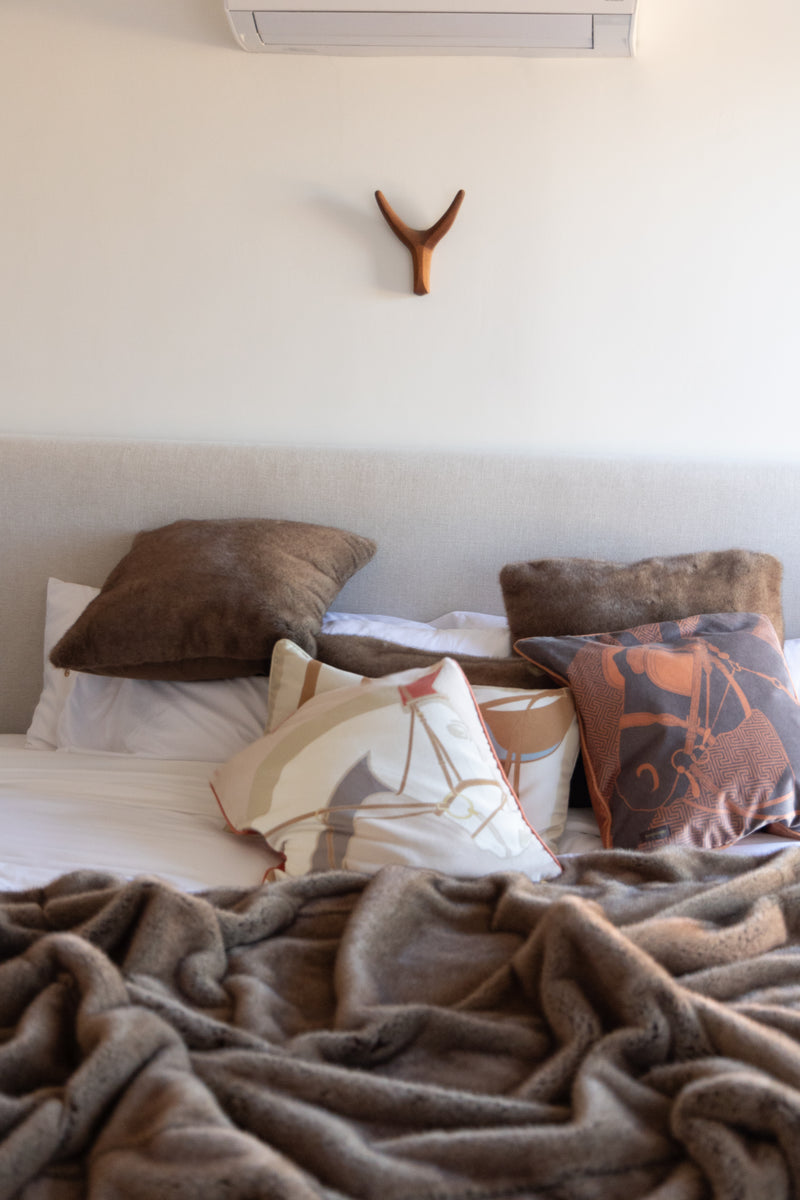 CHEVAL Sammets kudde Soft Pink