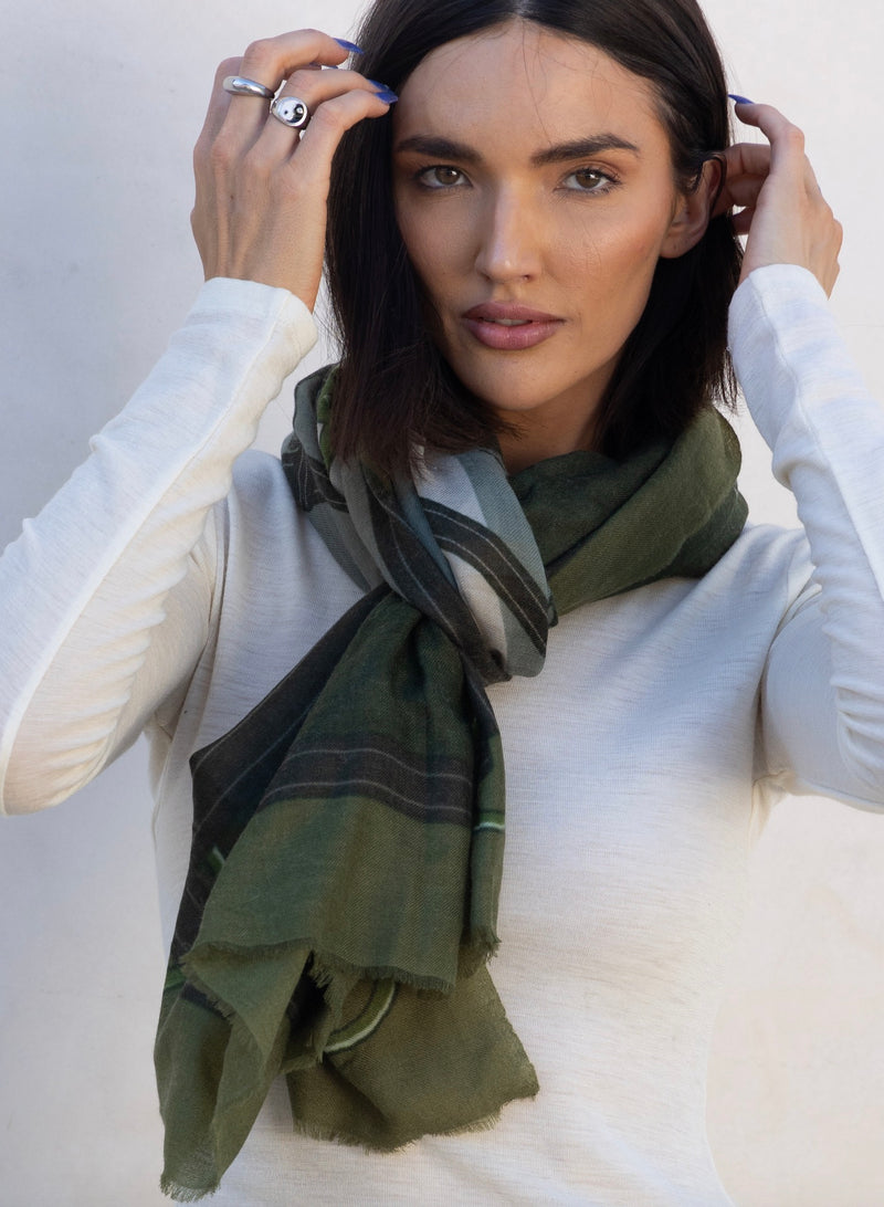 CASHMERE SCARF HORSE GREEN