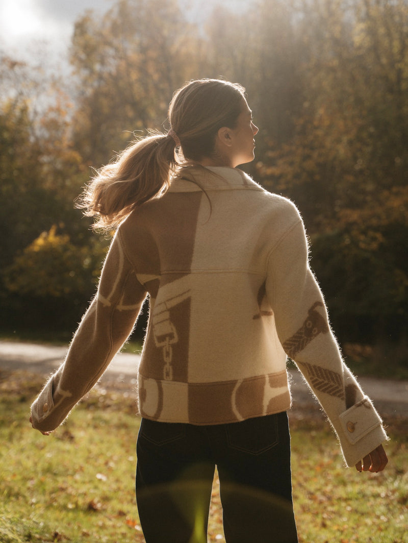 ADAMSBRO Classic Blanket Jacket – Nougat & Off-white