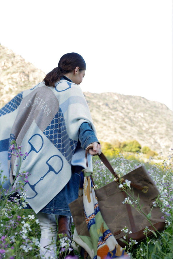 ADAMSBRO CASHMERE PONCHO SKY