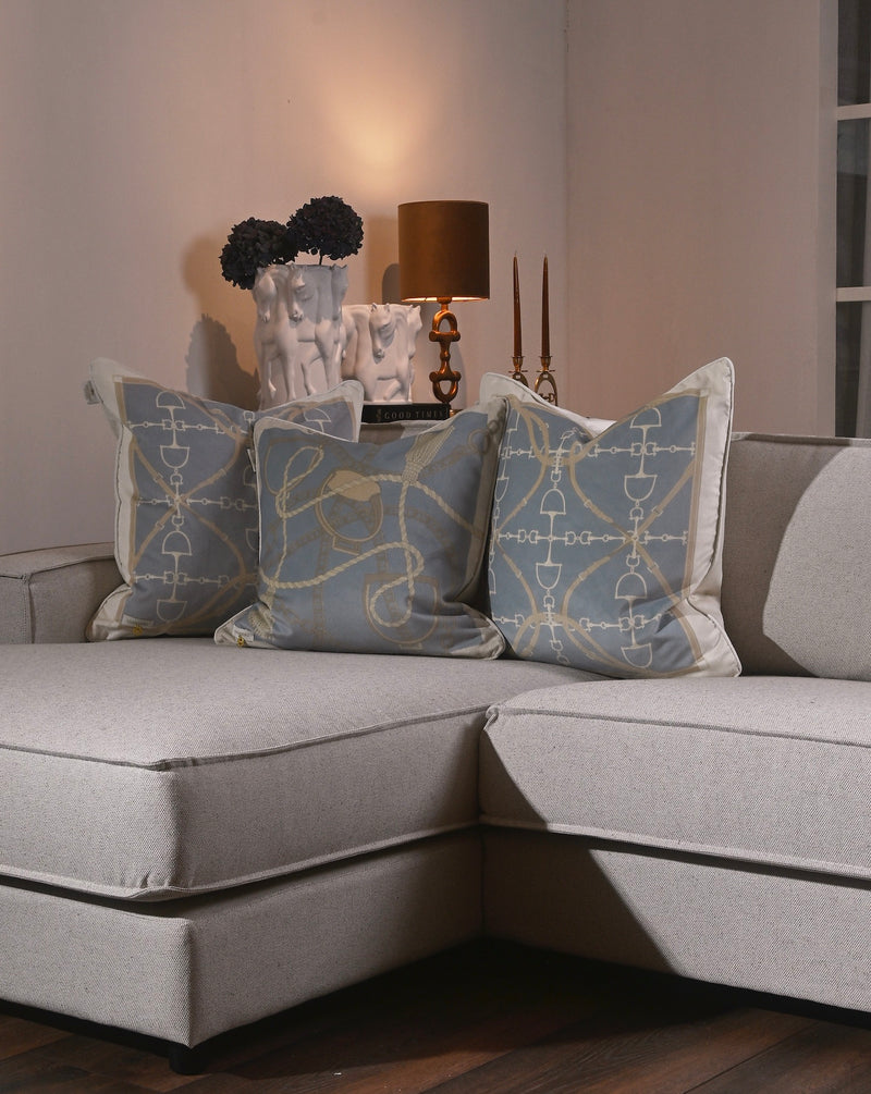 Bite Luxury Kudde Pale Blue