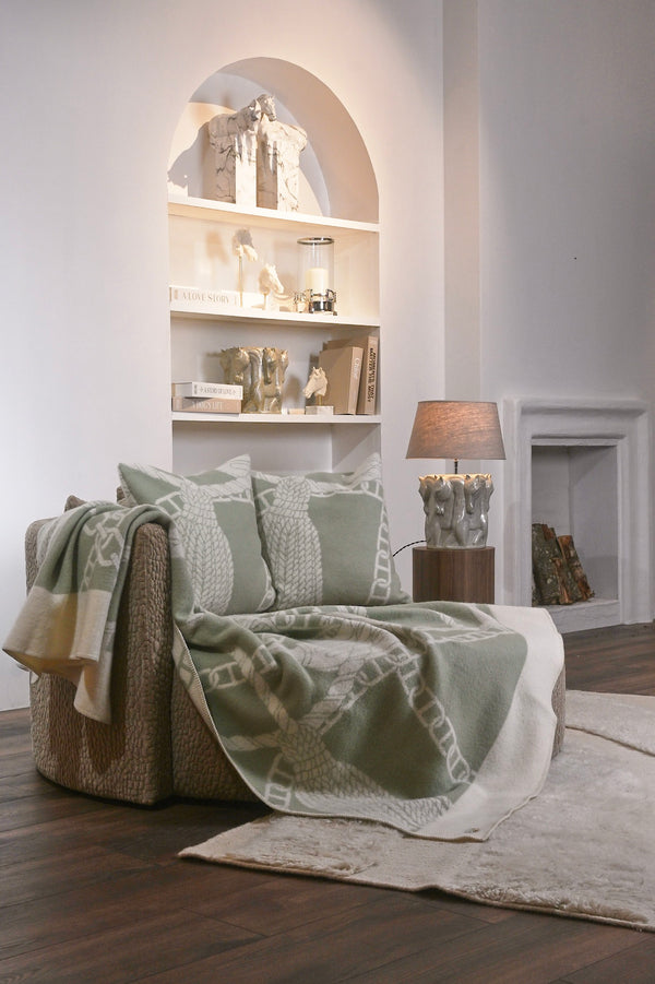 Pläd – CHAIN i Nyzeeländsk lammull Celadon grön