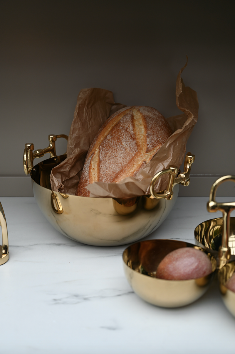 Bowl Guld med Bett detaljer