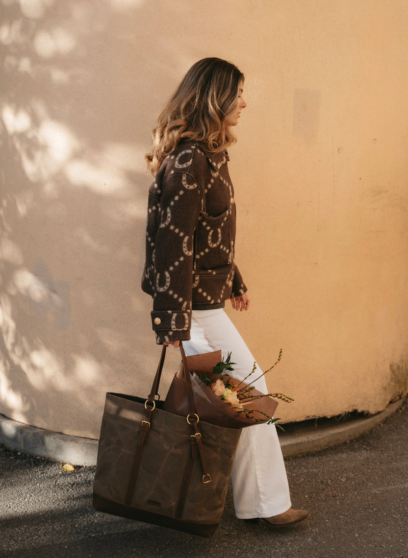 ADAMSBRO ”Equestrian Shopper”